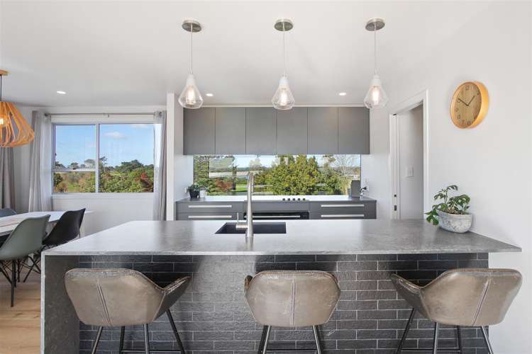 172 Torkar Road Clarks Beach_7