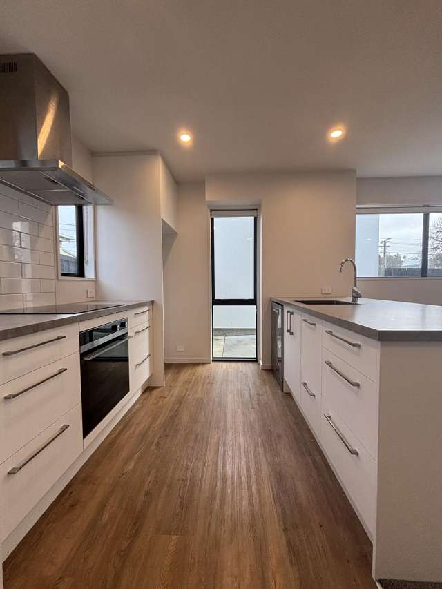 2/56 Olliviers Road Phillipstown_1