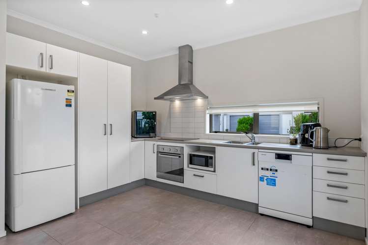 194 Clark Road Hobsonville_9