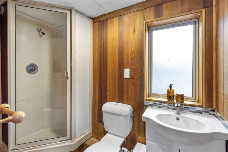 82 Marlow Road Aranui_11