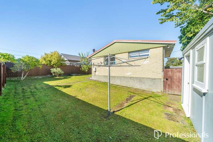 1b Owen Street Belmont_6