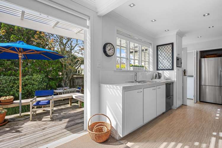 62 Northboro Road Belmont_3