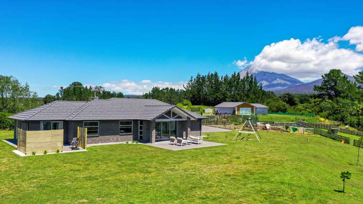 210 Maude Road Kaimiro_23