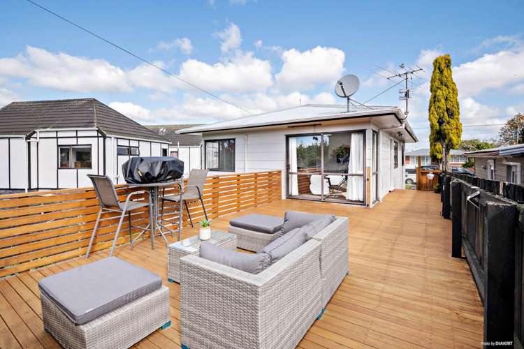 2/22 Myers Road Manurewa_0