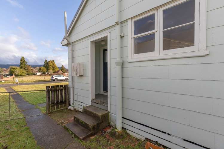 18 Conlon Street Reefton_14