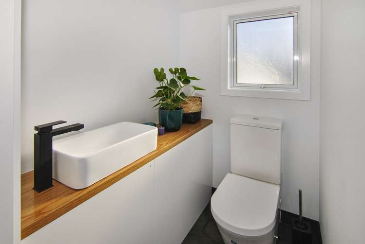 86 Volga Street Island Bay_11