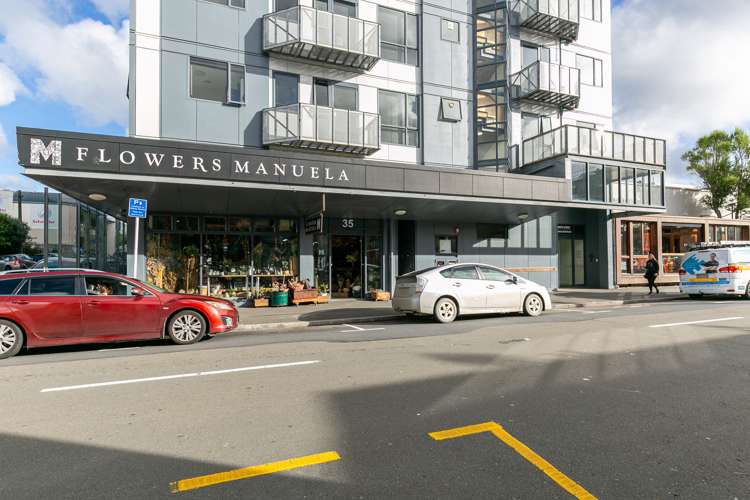 10/3 Kelvin Grove Te Aro_11