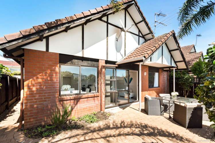 2/3 Duke Street Papakura_12