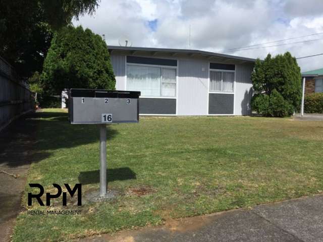 Charming 2BR Flat in Bell Block