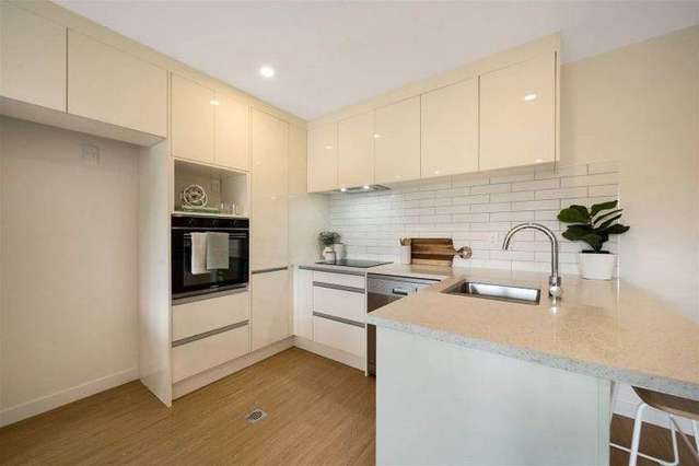 E/11 Reid Road New Lynn_2