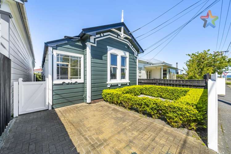 6 Beach Street Petone_1