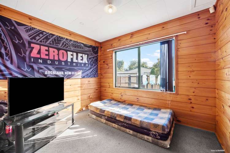 8 Sambrooke Crescent Flat Bush_22