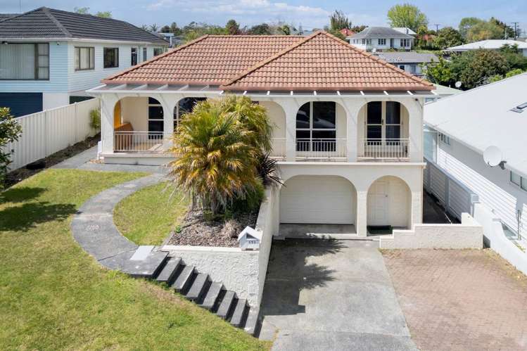 173 Edmonton Road Te Atatu South_16