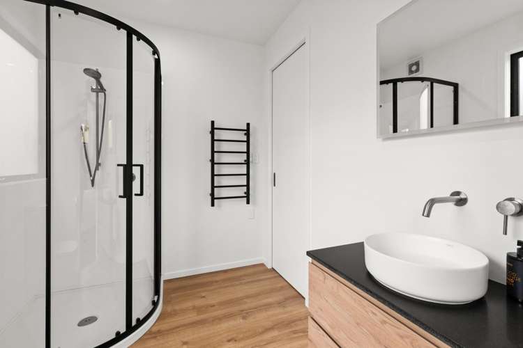 87 Oak Road Poraiti_22