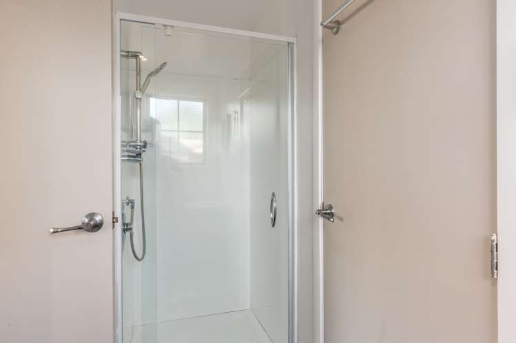 12 Heretaunga Square Silverstream_10