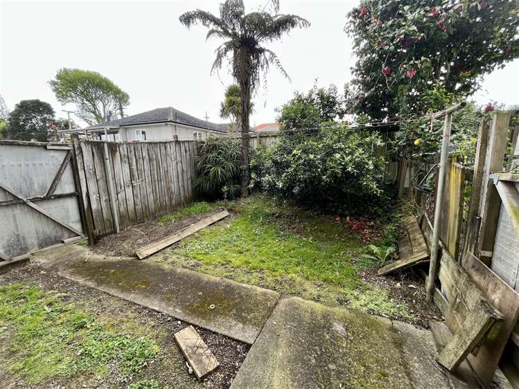 3/24 Copley Street New Lynn_13