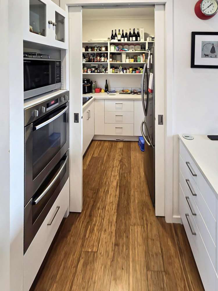 305 Parsons Road Weston_12
