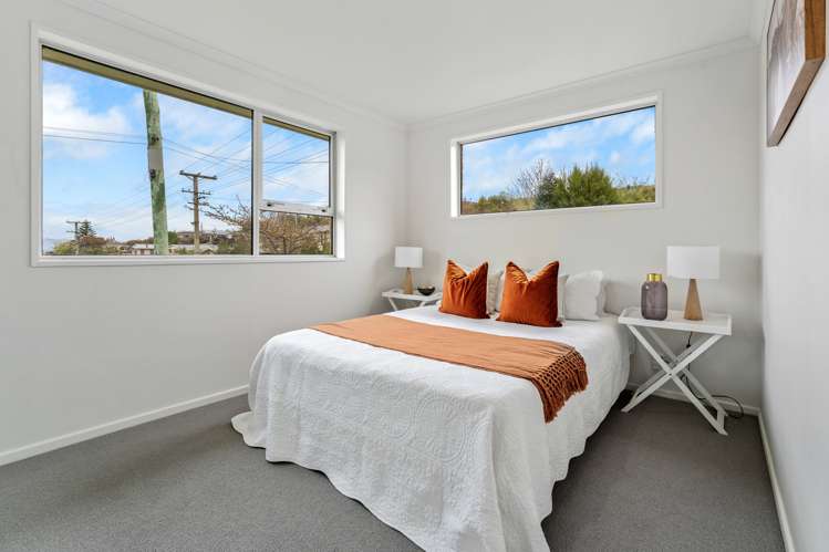 2 Kaira Street Sawyers Bay_11