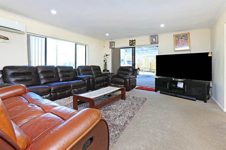 26 Robert Ross Place Clendon Park_4