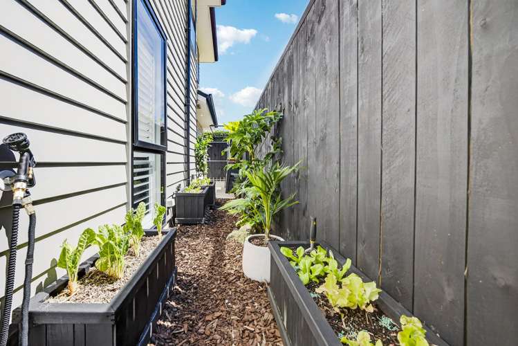 33A Forest Glen Orewa_11