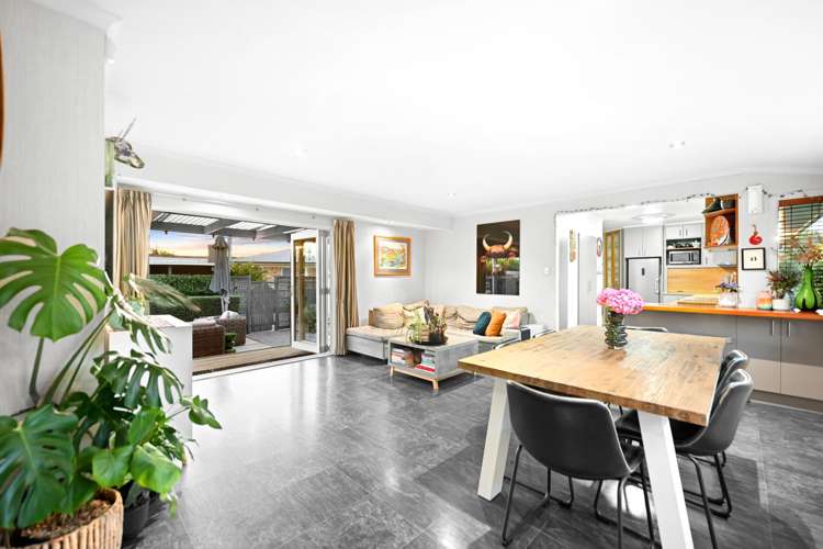 6 Tudor Crescent Chedworth_7