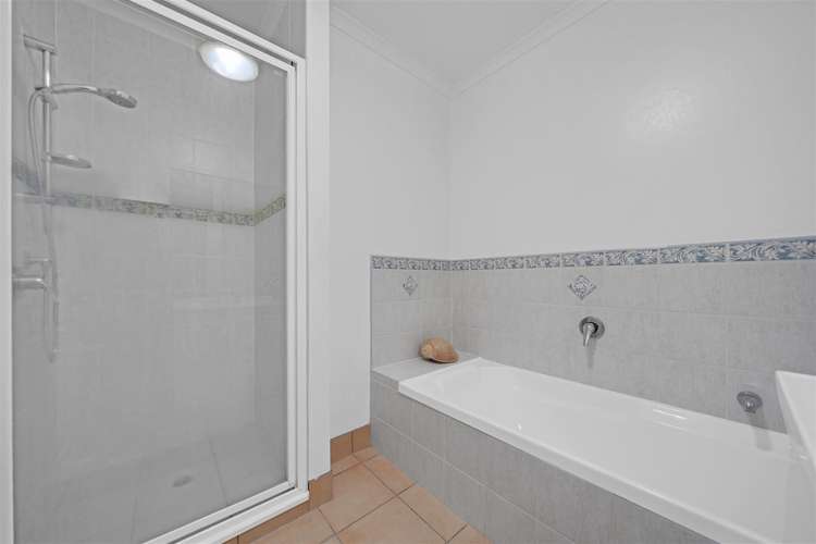 14 Watersfield Place Flat Bush_20