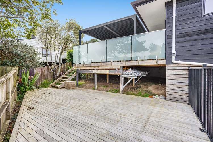 2/9 Eastwood Rise Browns Bay_4