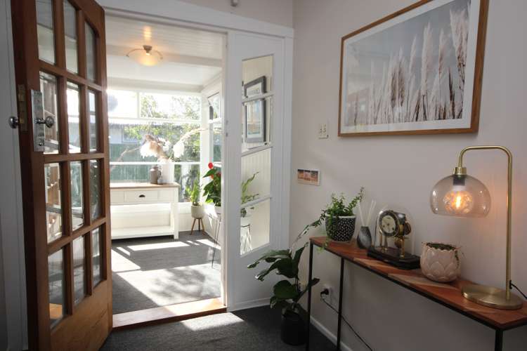 7 Clouston Street Saint Martins_8