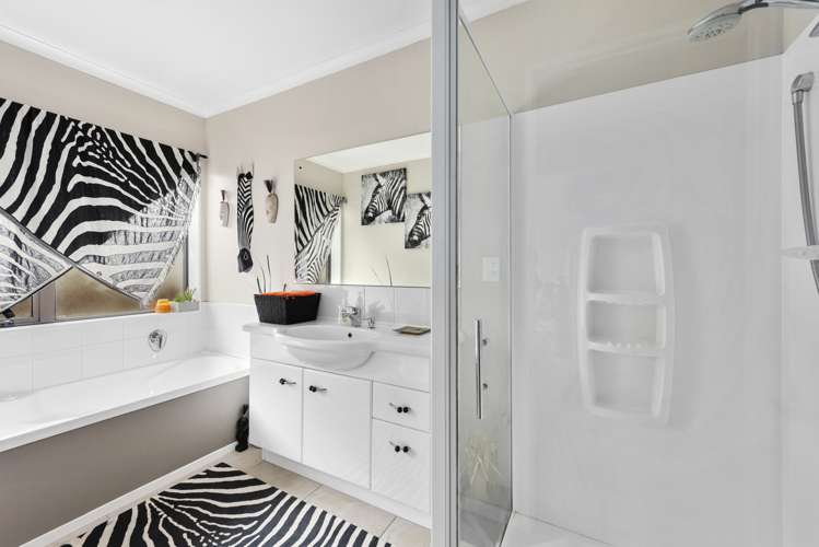 21 Percy Kinsman Crescent Riverstone Terraces_9