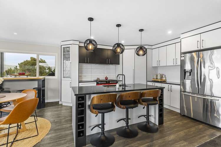 152 Endeavour Drive Whitby_4