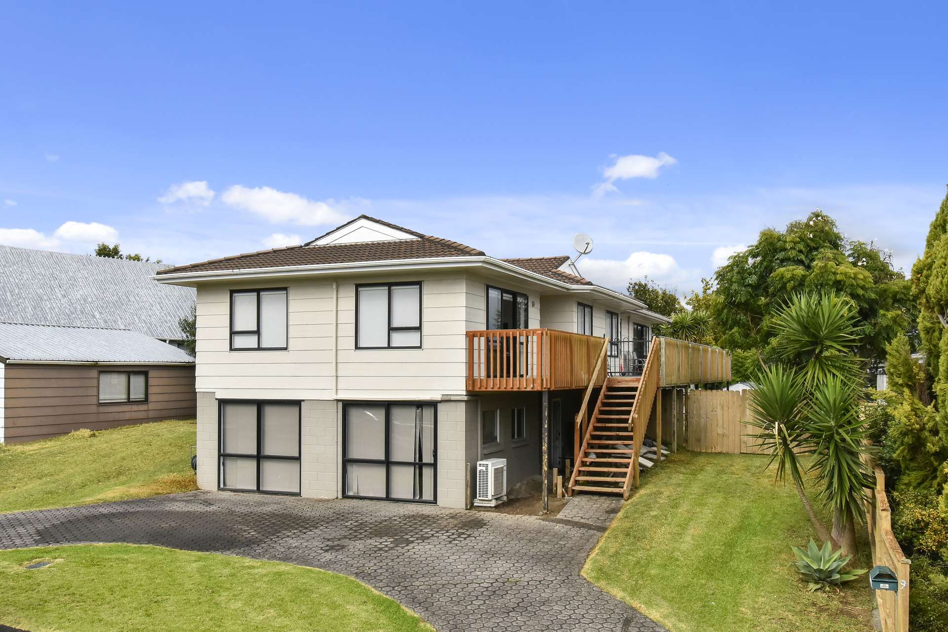 9 Deodar Place Totara Heights_0