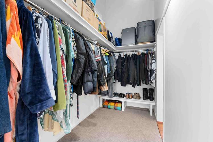 15 Carlton Terrace Westown_12