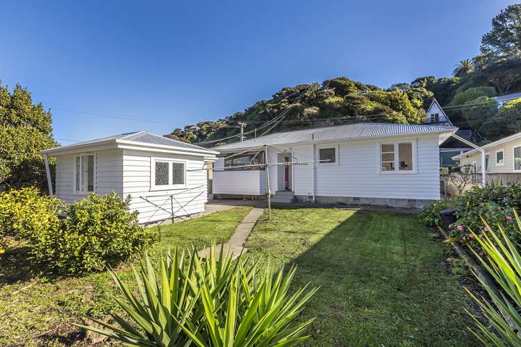 58 Airlie Road Plimmerton_21