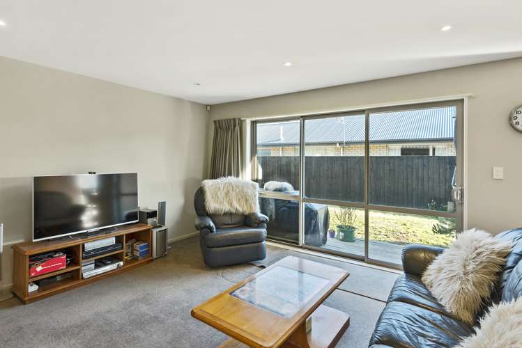 99 Bibiana Street Aidanfield_11