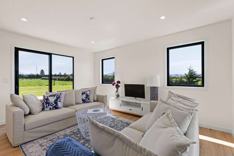 1841 Thongcaster Road Burnt Hill_5