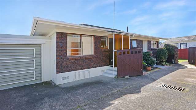 8/33 Swanson Road Henderson_2