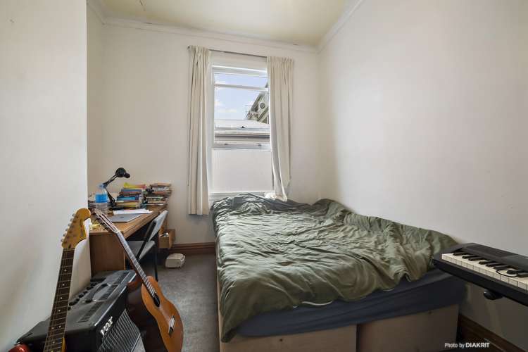 27 Hiropi Street Newtown_11