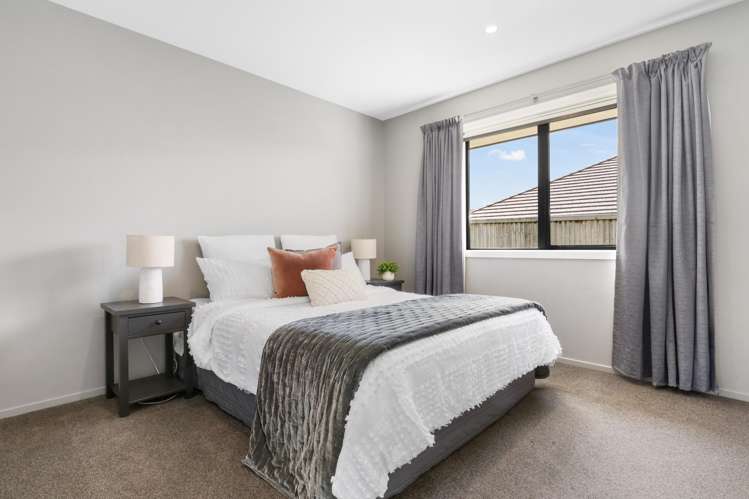 28 Barewood Grove West Melton_10