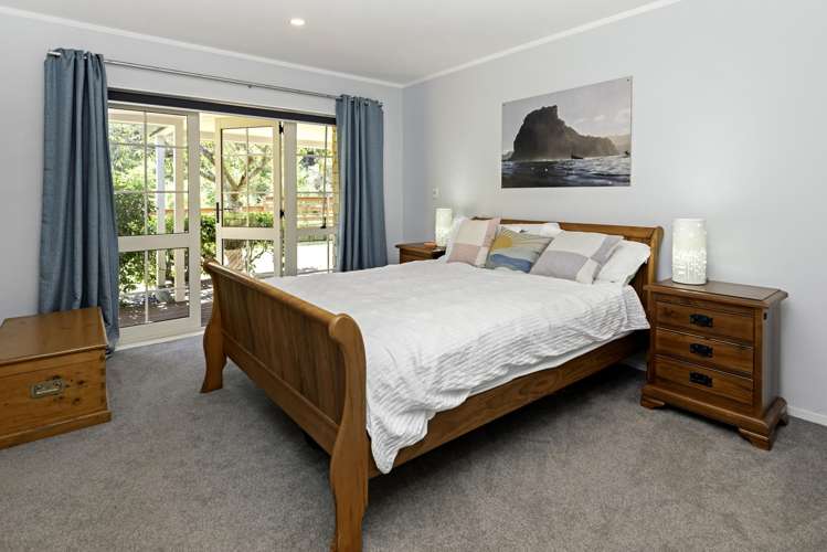 26 Bernie Edwards Place Botany Downs_11