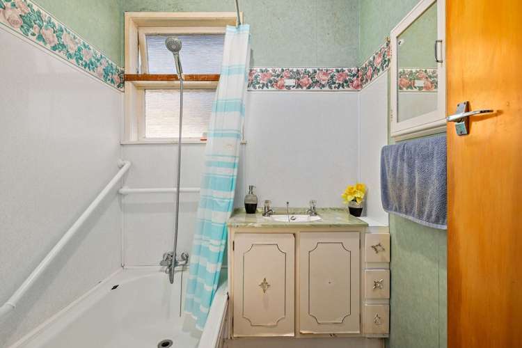 26 Universal Drive Henderson_9