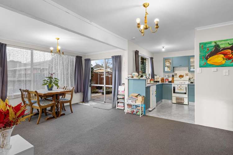 1/98A Lake Terrace Road Burwood_5
