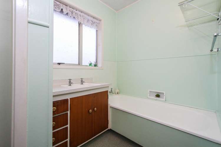 5 Puketitiro Street Glen Eden_9