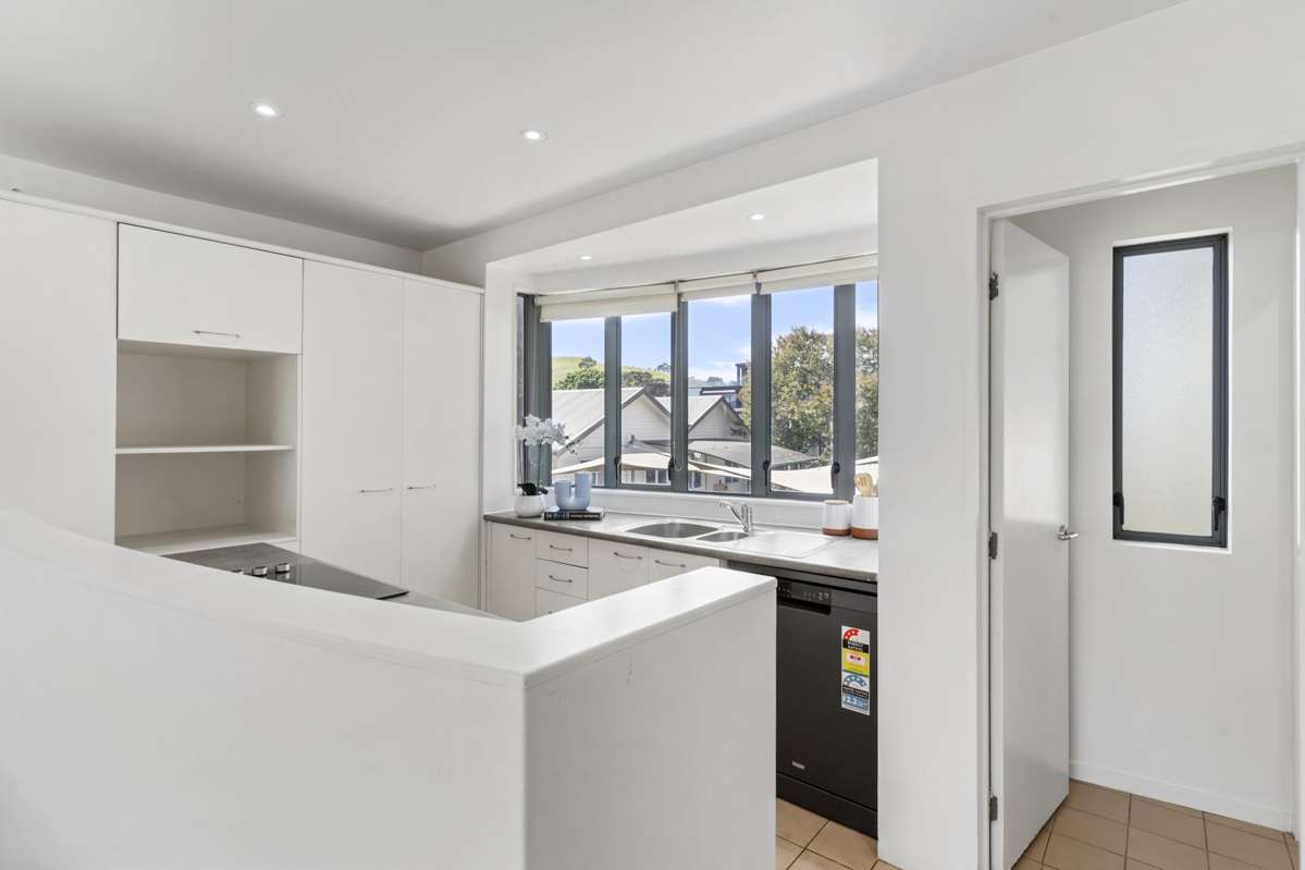 21F Mauranui Avenue_3