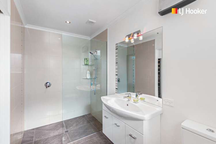 24 William James Close Mosgiel_12