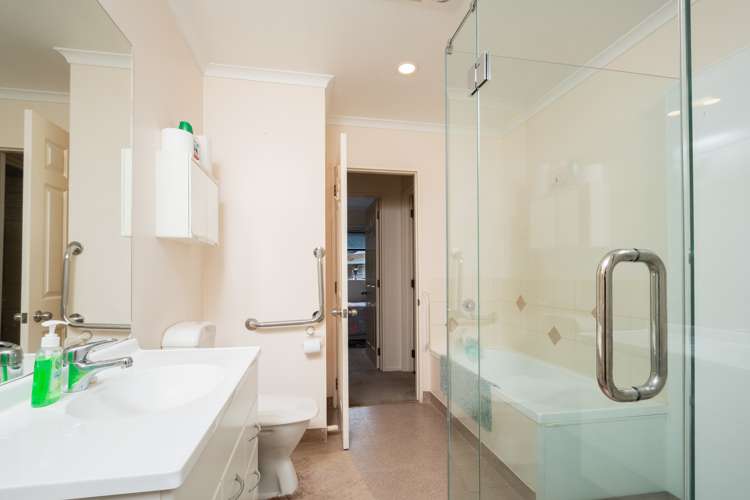 5/16 Vinograd Drive Te Atatu Peninsula_7