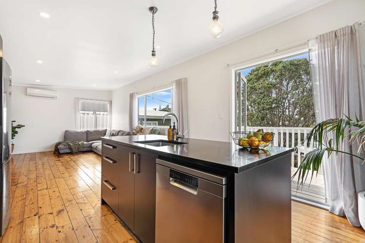 8 James Mcleod Road Shelly Beach_19