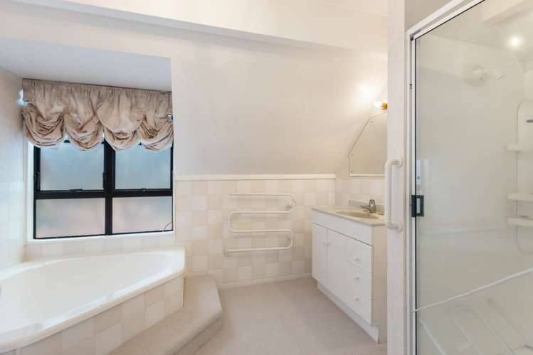 19 Elizabethan Gardens St Heliers_11