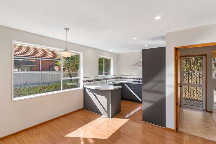 2/20 Sawyers Arms Road Northcote_5