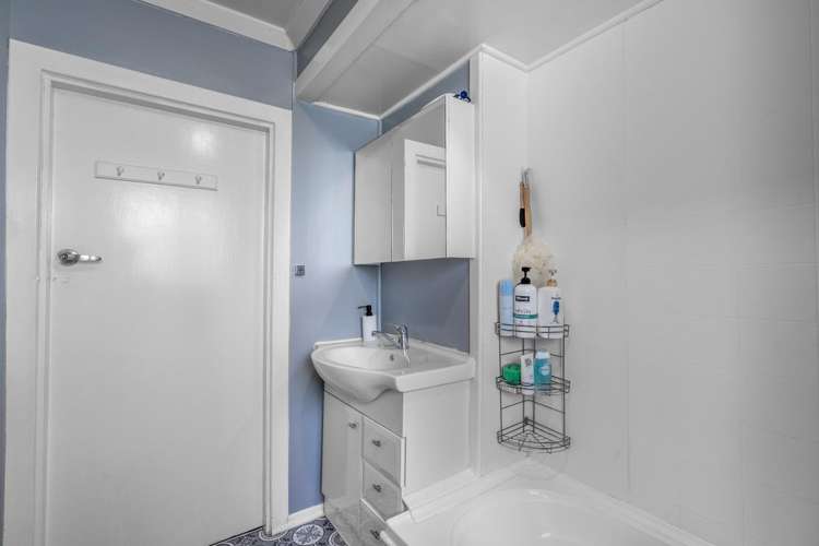 400 North Road Waikiwi_15