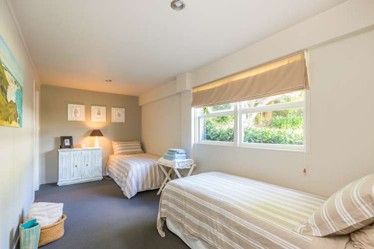 1256 Sandspit Road Sandspit_14